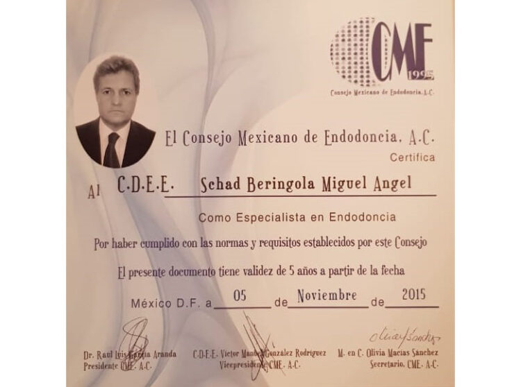 Certificado de especialización en endodoncia de Dr. Miguel Angel Schad Beringola, emitido por el Consejo Mexicano de Endodoncia, con fecha de validez hasta 2020.